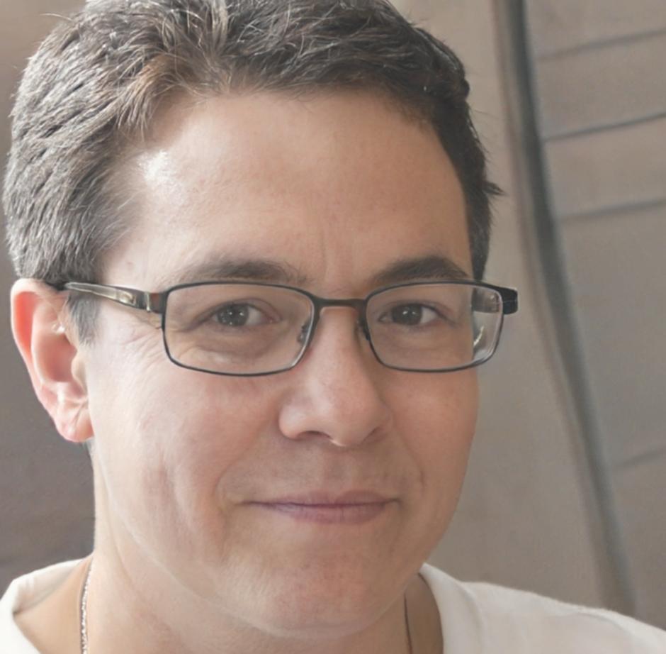Rubén Castellano-Vega, Director de Planificación Estratégica